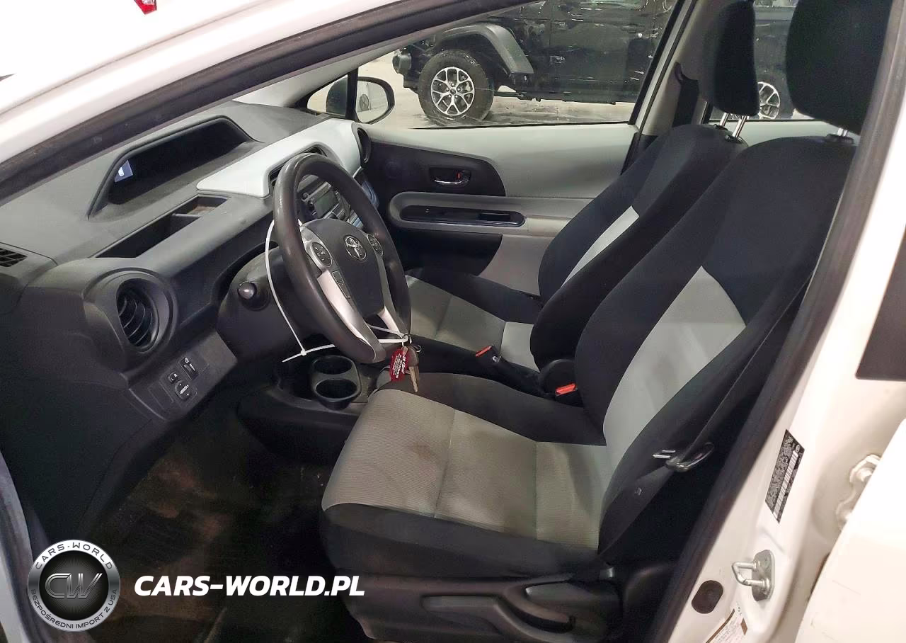 2012 Toyota Prius C Two VIN:JTDKDTB34C1017694 - 7