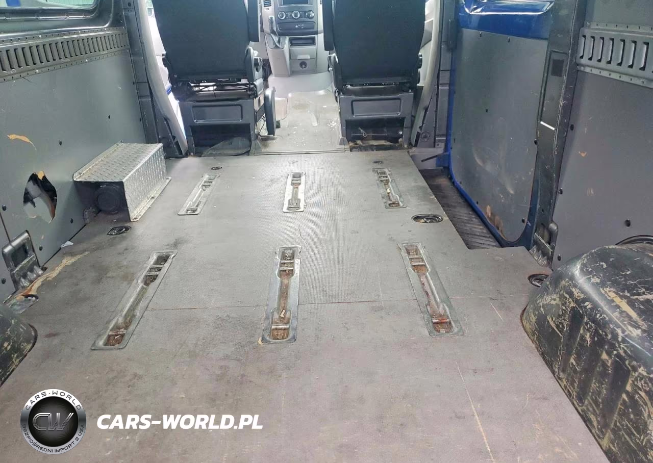 2011 Freightliner Sprinter 2500 Delivery Van VIN:WDYPE7CC6B5570559 - 10