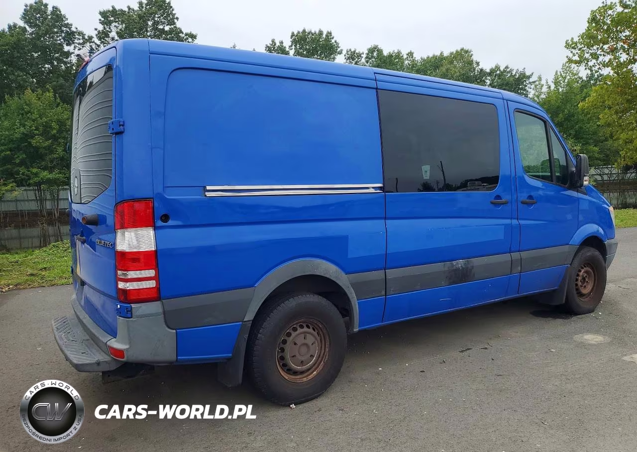 2011 Freightliner Sprinter 2500 Delivery Van VIN:WDYPE7CC6B5570559 - 3