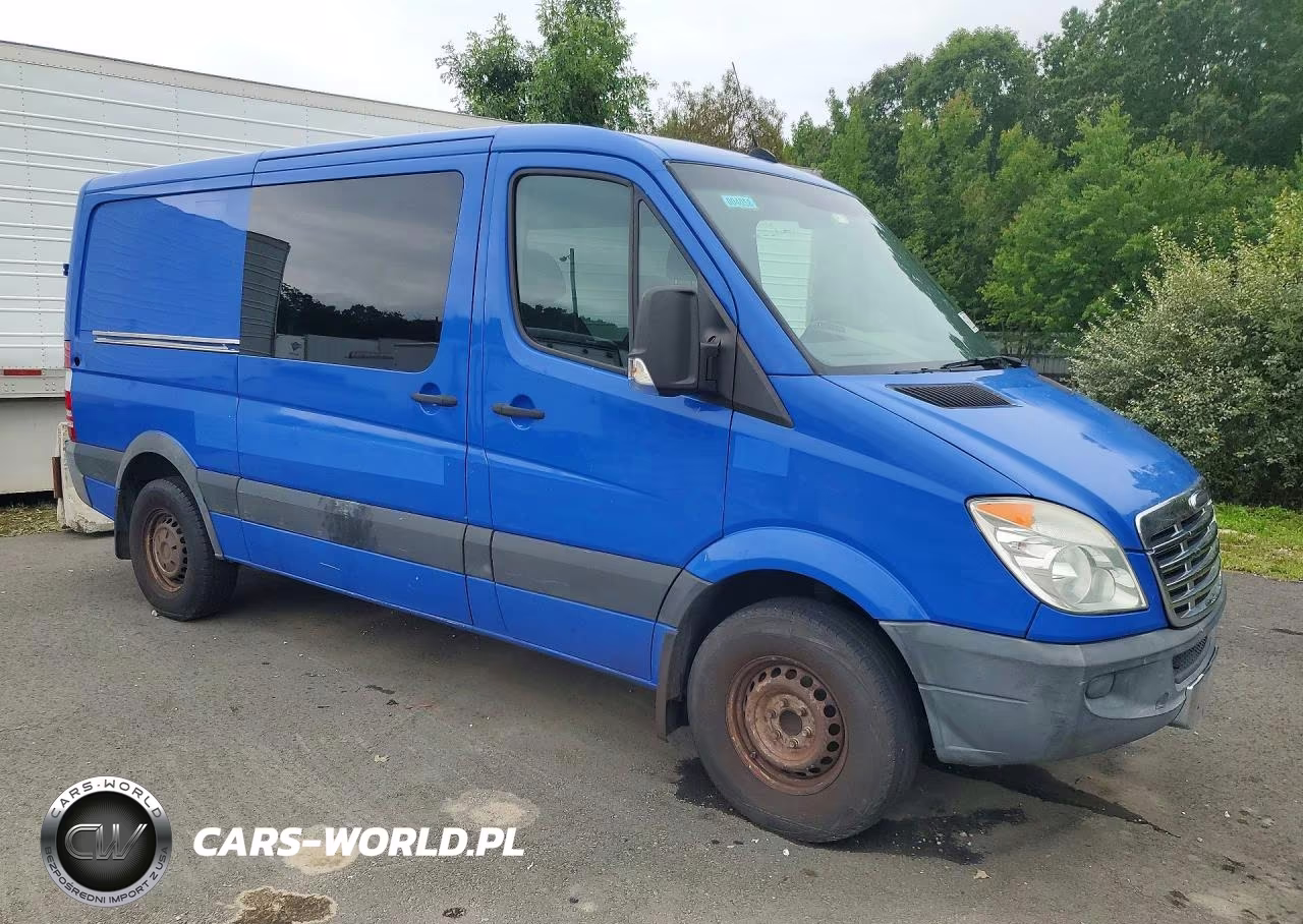 2011 Freightliner Sprinter 2500 Delivery Van VIN:WDYPE7CC6B5570559 - 4