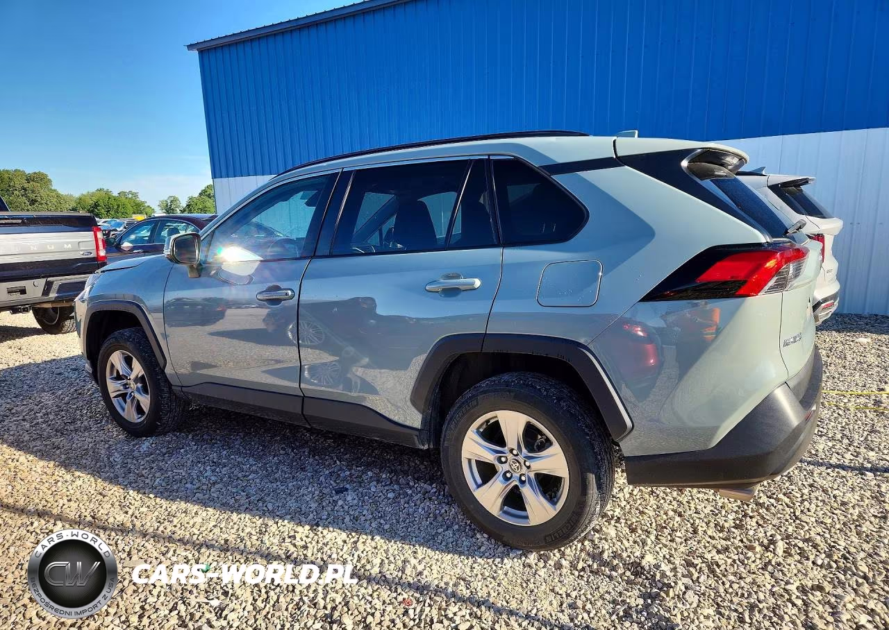 2023 Toyota Rav4 Xle VIN:2T3W1RFV8PW249196 - 2