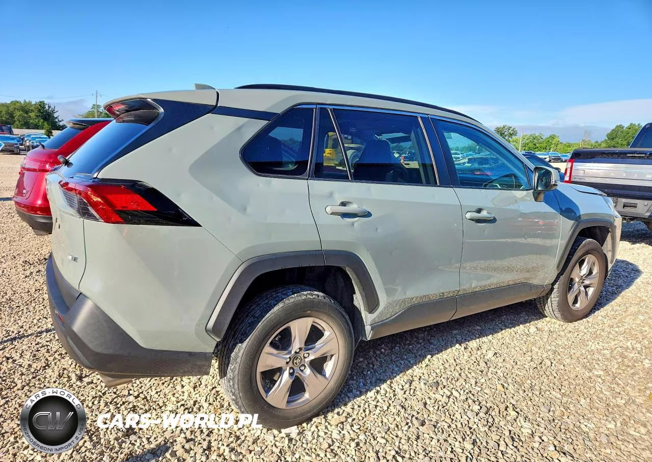 2023 Toyota Rav4 Xle VIN:2T3W1RFV8PW249196 - 3