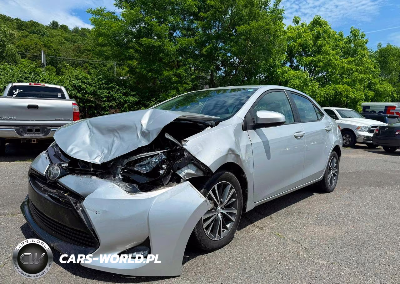 2018 Toyota Corolla Le VIN:2T1BURHE8JC993613 - 2