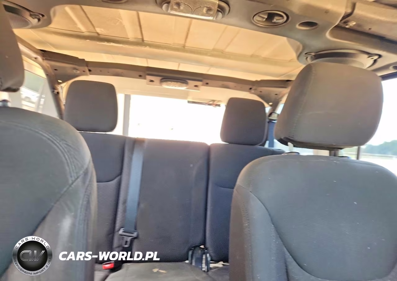 2014 Jeep Wrangler Unlimited Sport VIN:1C4BJWKG6EL280788 - 10