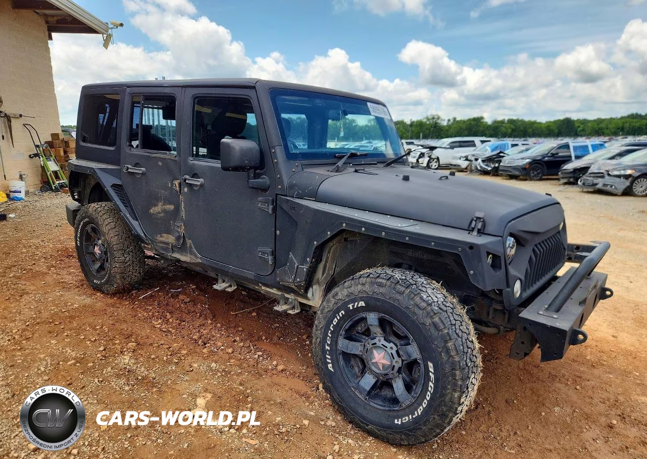 2014 Jeep Wrangler Unlimited Sport VIN:1C4BJWKG6EL280788 - 4