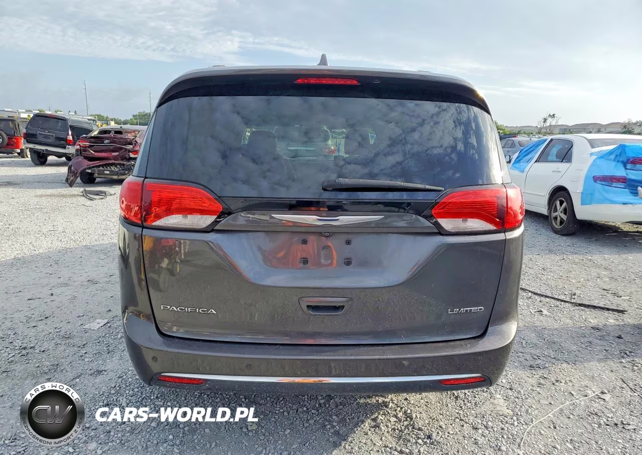 2018 Chrysler Pacifica Limited VIN:2C4RC1GG6JR106791 - 6
