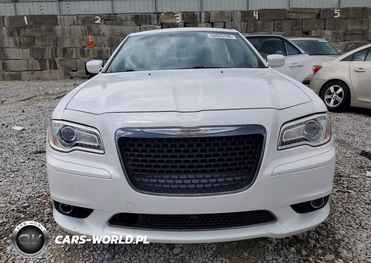 2013 Chrysler 300 VIN:2C3CCARG4DH560054 - 5