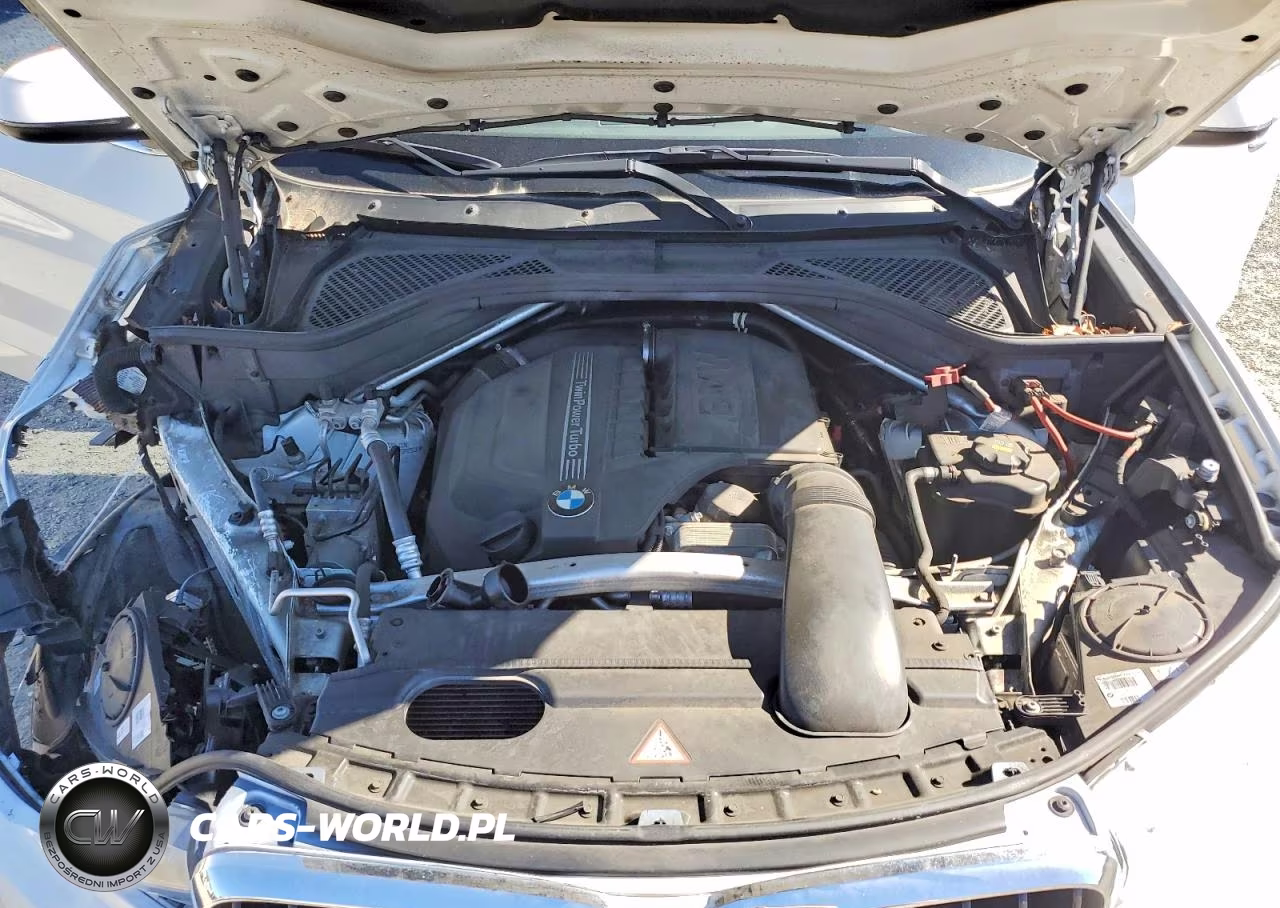 2015 BMW X5 xDrive35I VIN:5UXKR0C57F0P05231 - 12