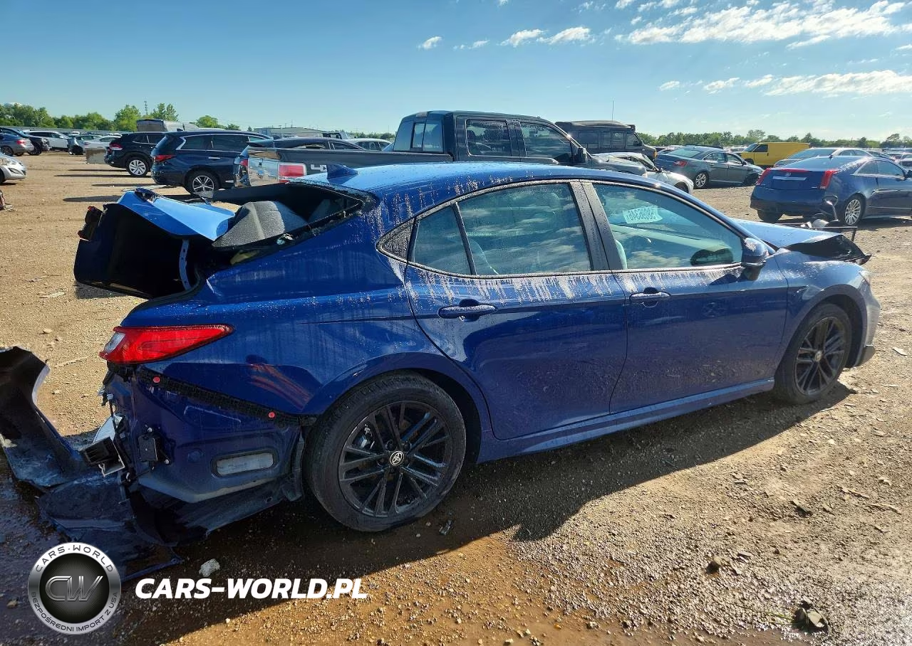 2026 Toyota Camry Se VIN:4T1DAACK4TU228139 - 3