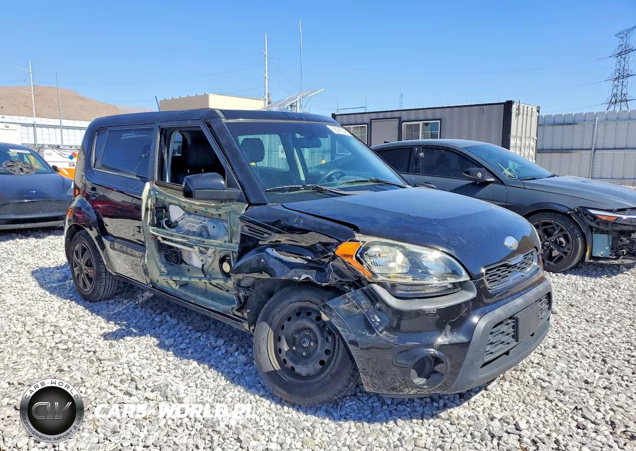 2013 Kia Soul Base VIN:KNDJT2A56D7496274 - 4