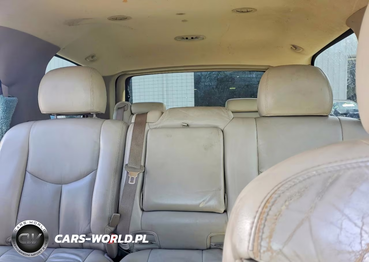 2006 Chevrolet Tahoe C1500 VIN:1GNEC13T66R118185 - 10
