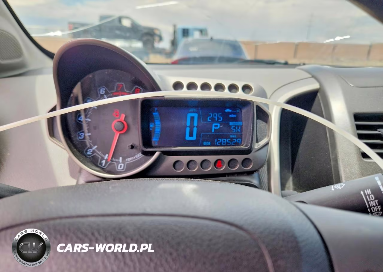 2014 Chevrolet Sonic Lt VIN:1G1JC5SH0E4186935 - 9