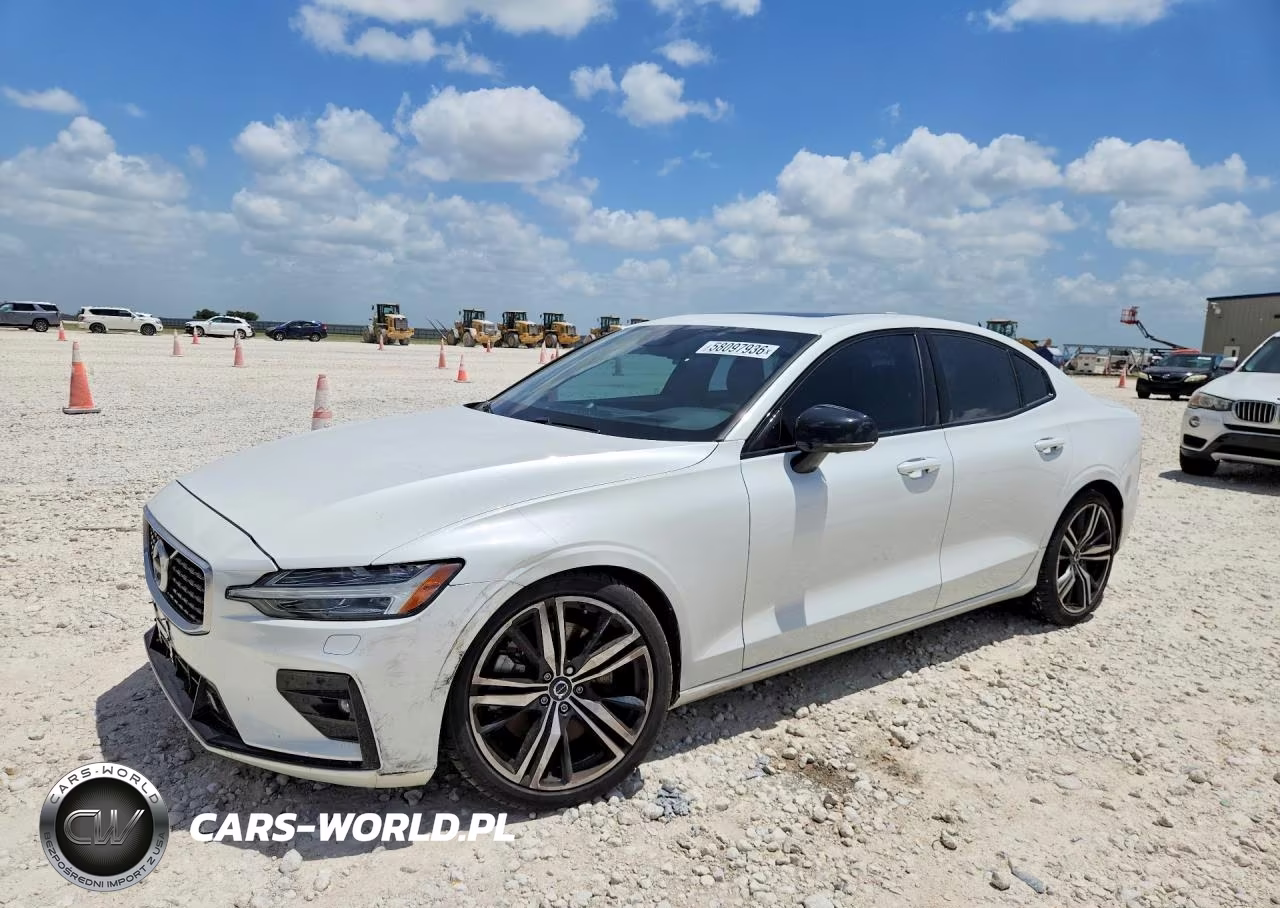 2019 Volvo S60 T6 R-Design