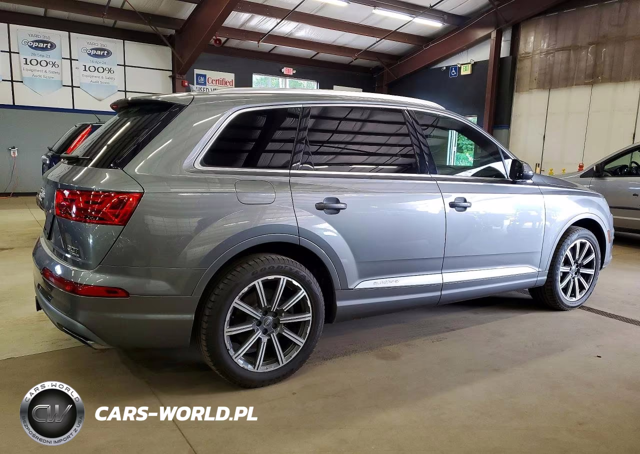 2017 Audi Q7 Premium Plus VIN:WA1LAAF74HD012526 - 3