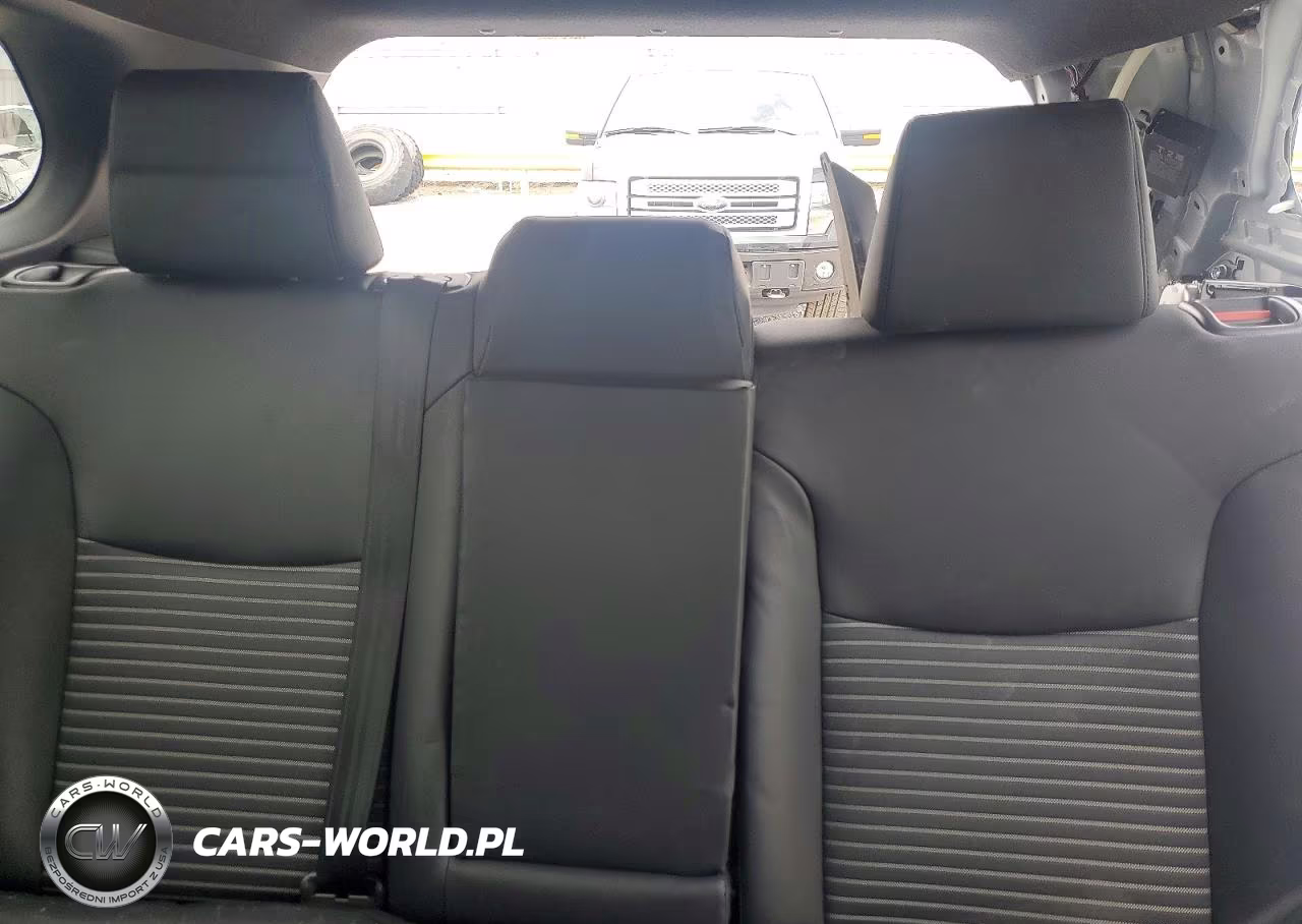 2025 Toyota Corolla Cross Hybrid Xse VIN:7MUFBABG0SV088302 - 10