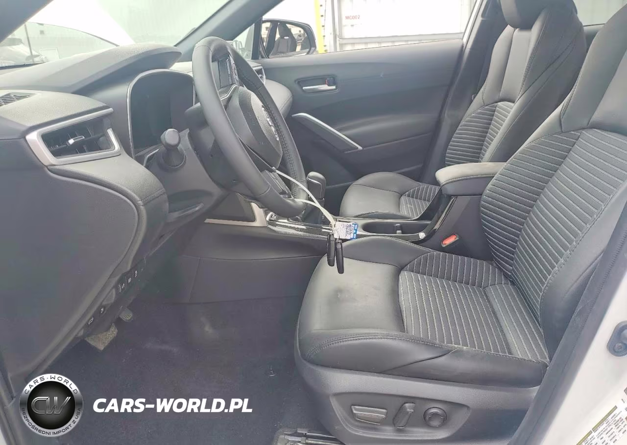 2025 Toyota Corolla Cross Hybrid Xse VIN:7MUFBABG0SV088302 - 7
