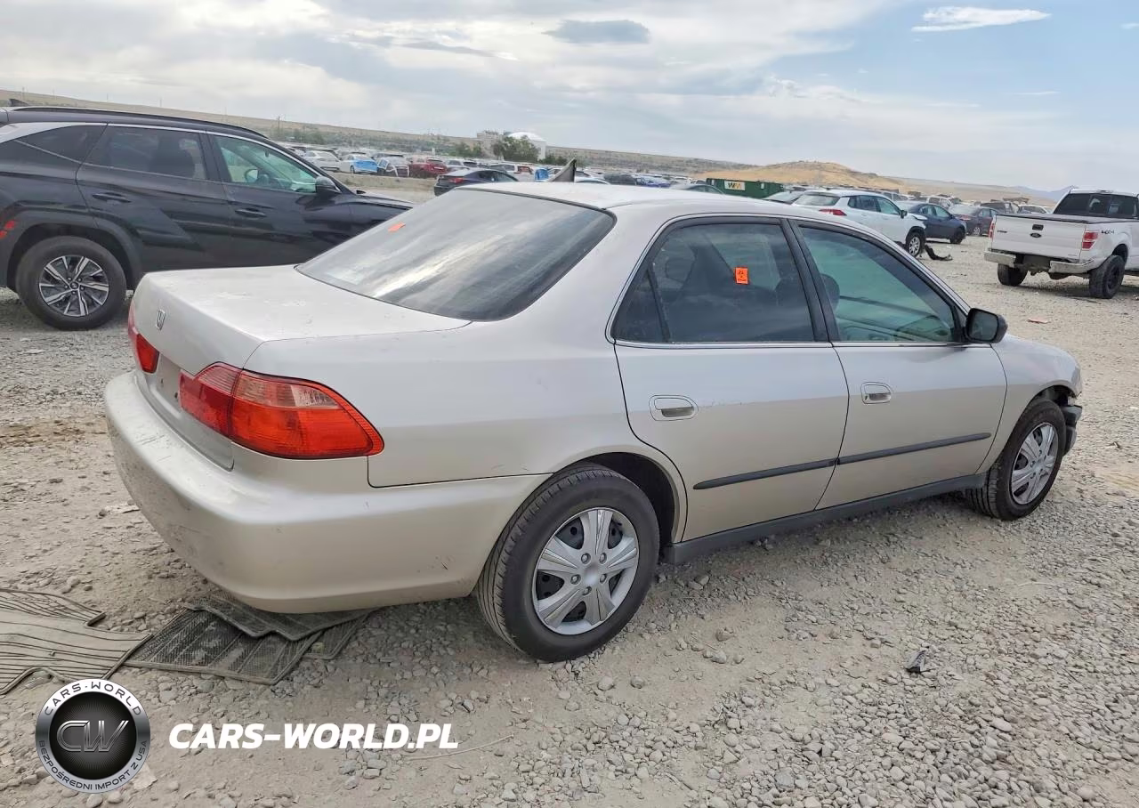 1999 Honda Accord Lx VIN:JHMCG6657XC028254 - 3