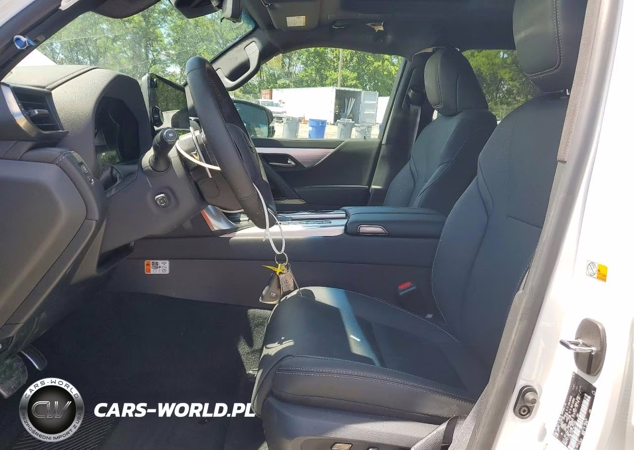 2026 Lexus Lx 700H F Sport Handling VIN:JTJMD7CX0T4012490 - 7