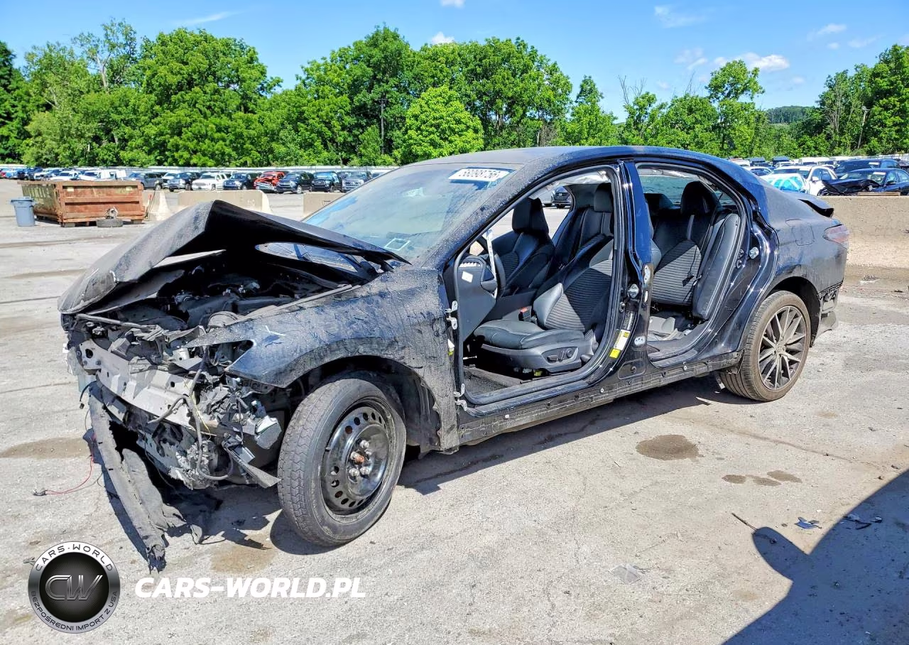 2024 Toyota Camry Se – zdjęcie 1 z 12