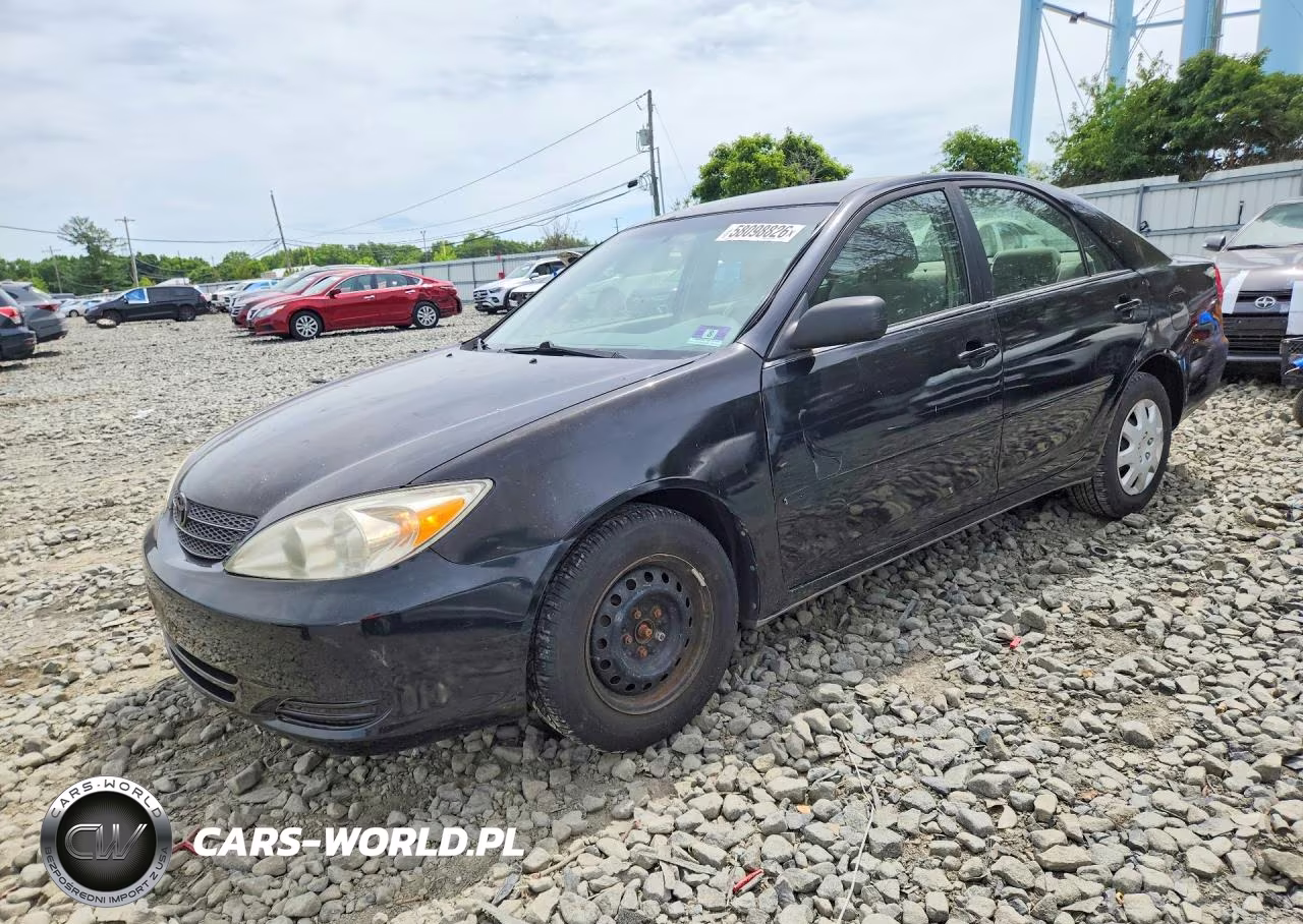 2004 Toyota Camry Le