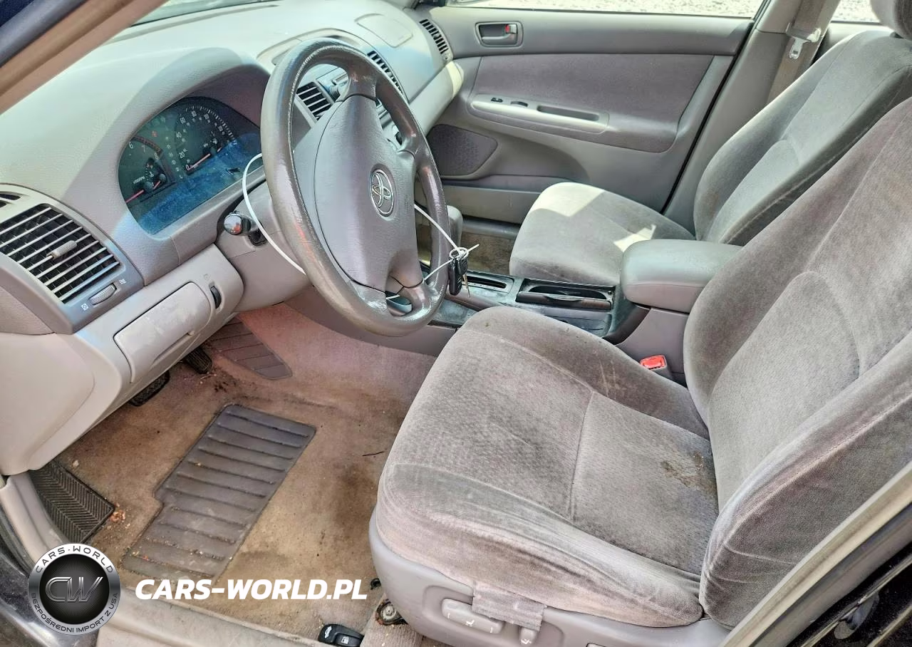 2004 Toyota Camry Le VIN:JTDBE32K140261377 - 7