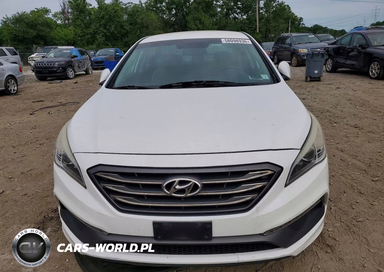 2015 Hyundai Sonata Sport VIN:5NPE34AF9FH070275 - 5