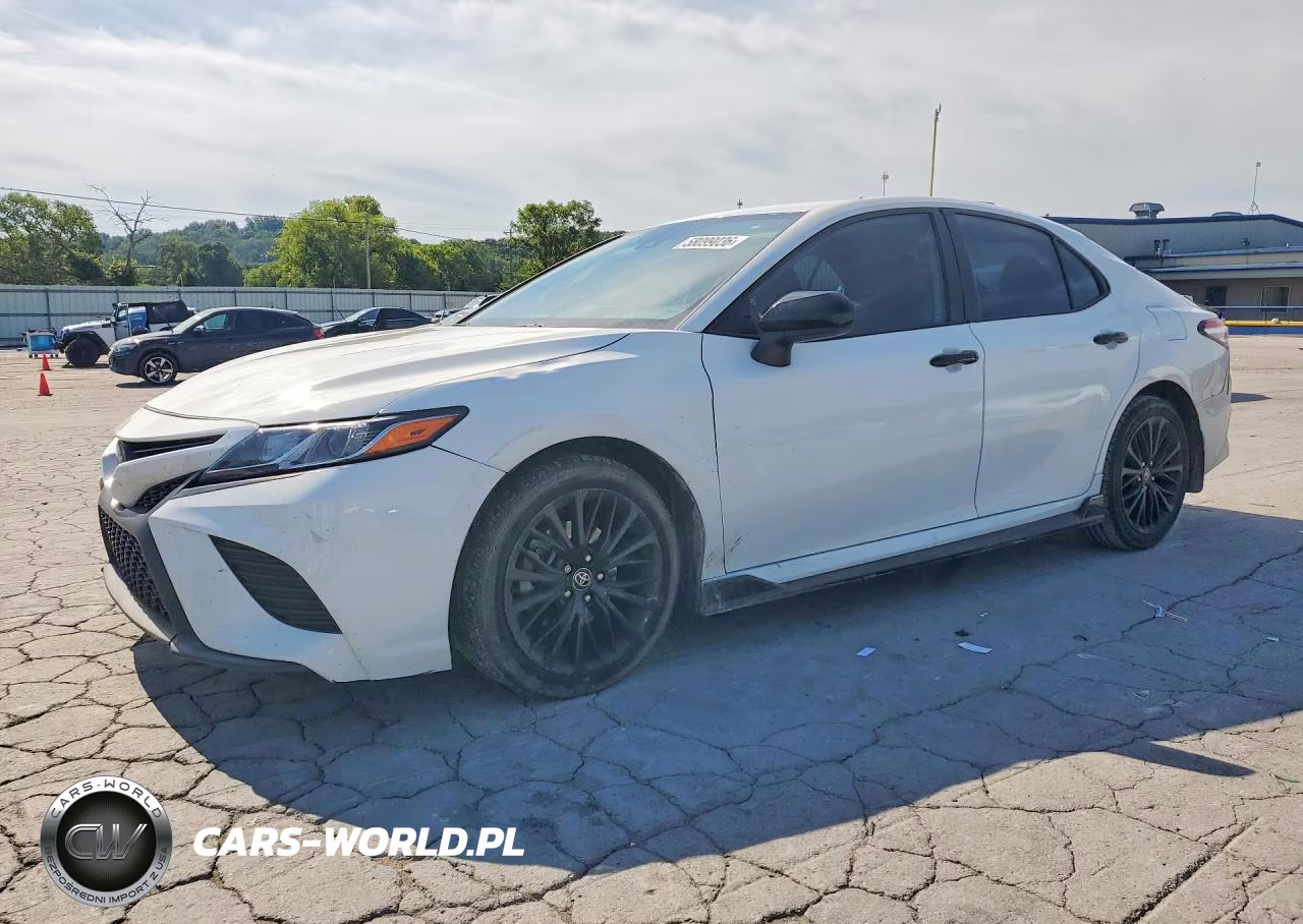 2020 Toyota Camry Se Nightshade – zdjęcie 1 z 12