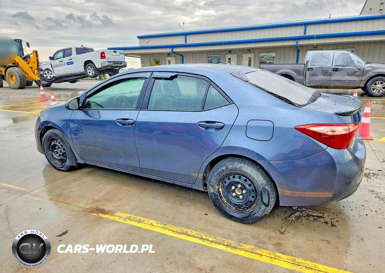 2017 Toyota Corolla Le VIN:2T1BURHE5HC768043 - 2