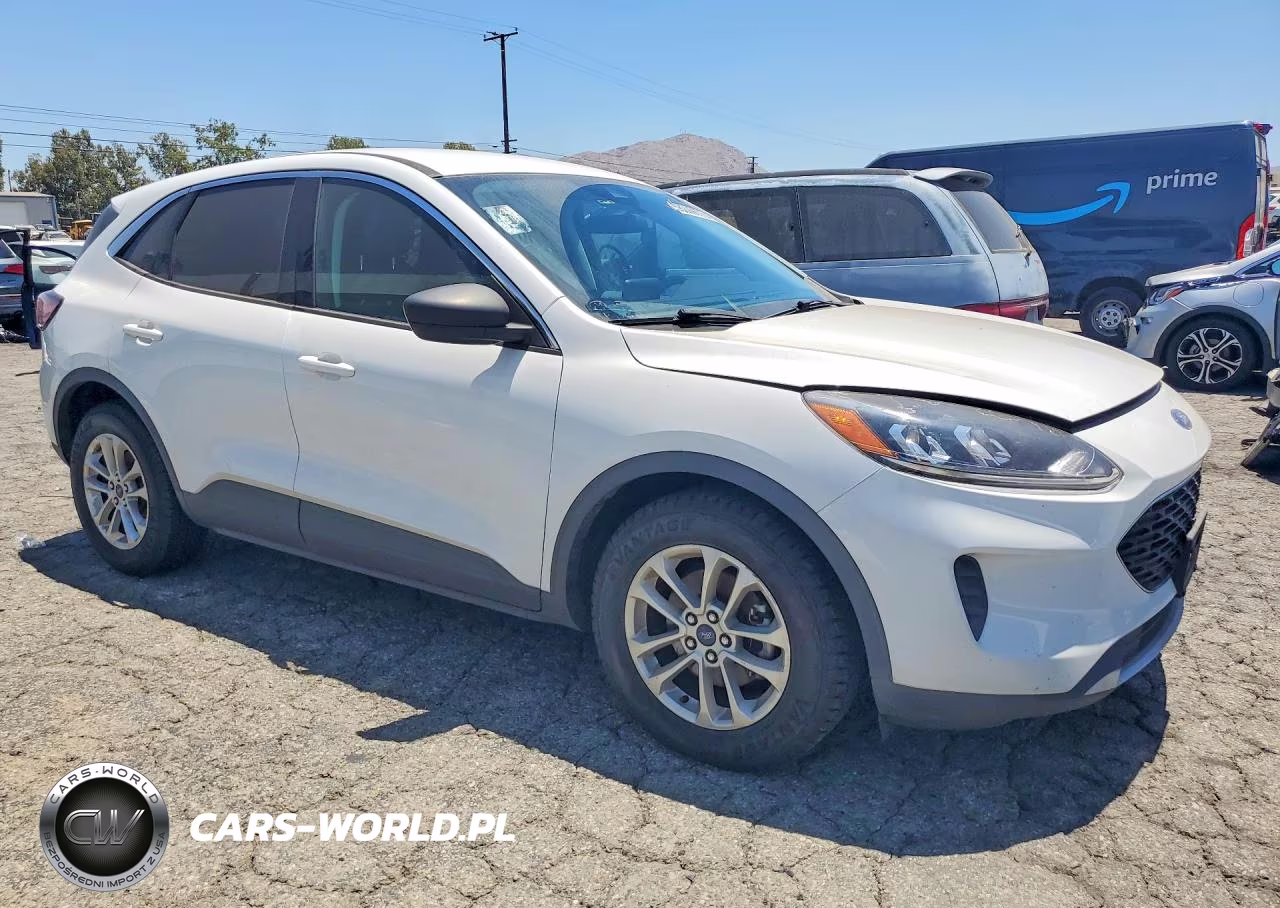 2022 Ford Escape Se VIN:1FMCU0G61NUA64104 - 4
