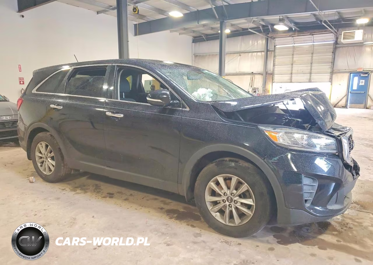 2019 Kia Sorento L VIN:5XYPG4A37KG536354 - 4