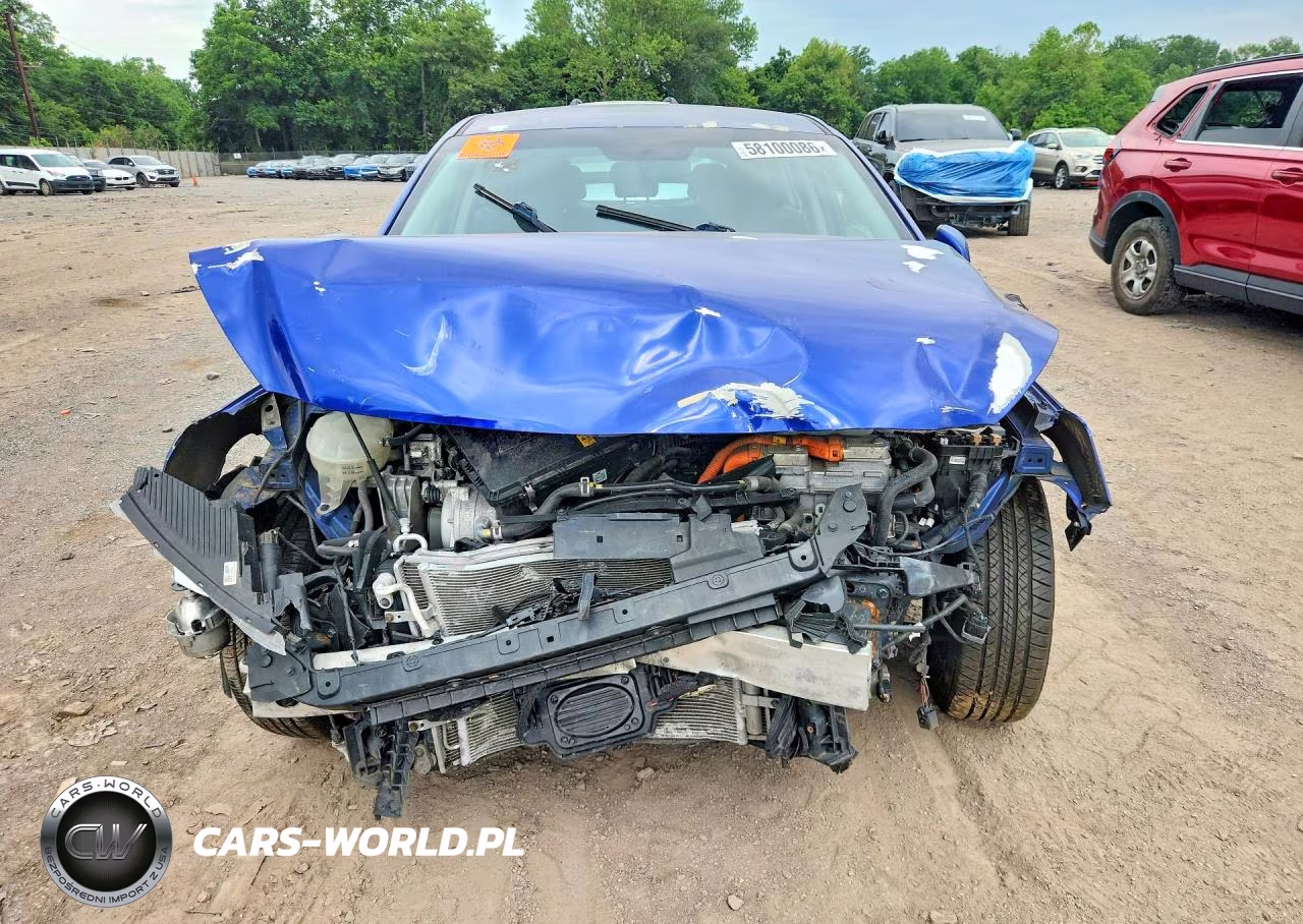 2019 Hyundai Ioniq Blue VIN:KMHC65LC4KU179066 - 5