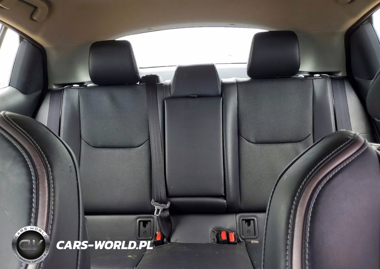 2024 Toyota Prius Xle VIN:JTDADABU2R3022608 - 10