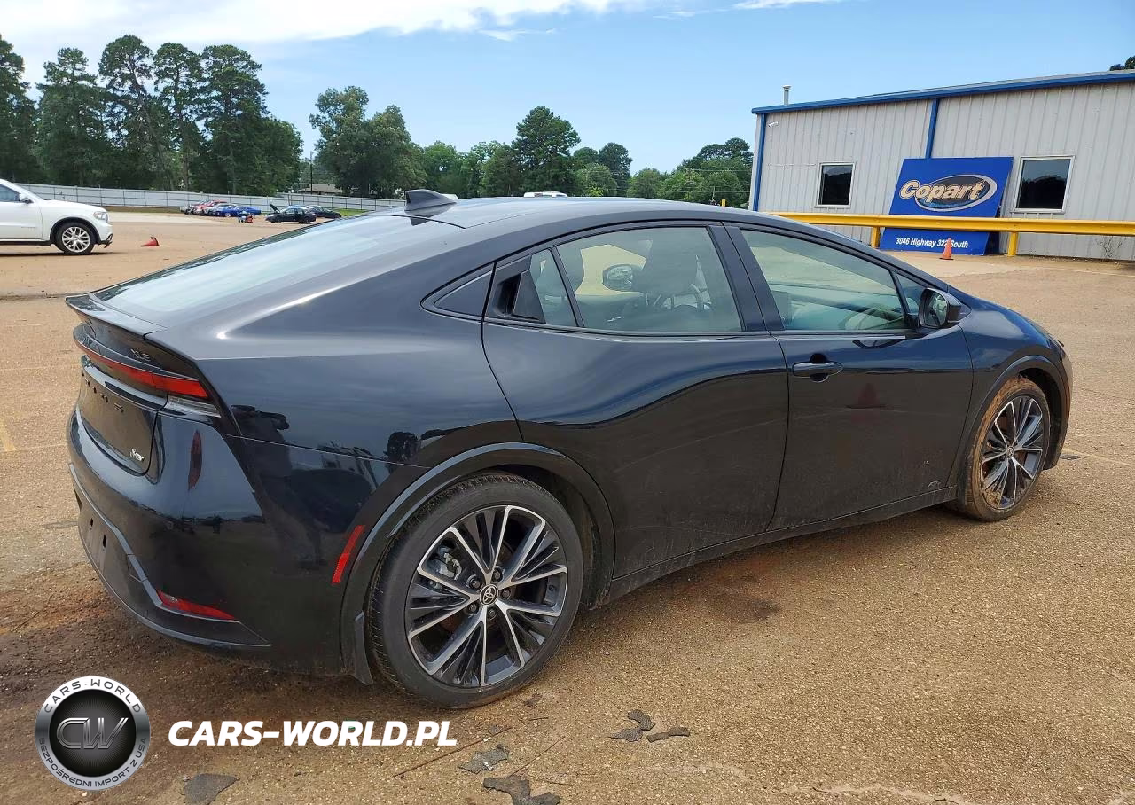 2024 Toyota Prius Xle VIN:JTDADABU2R3022608 - 3