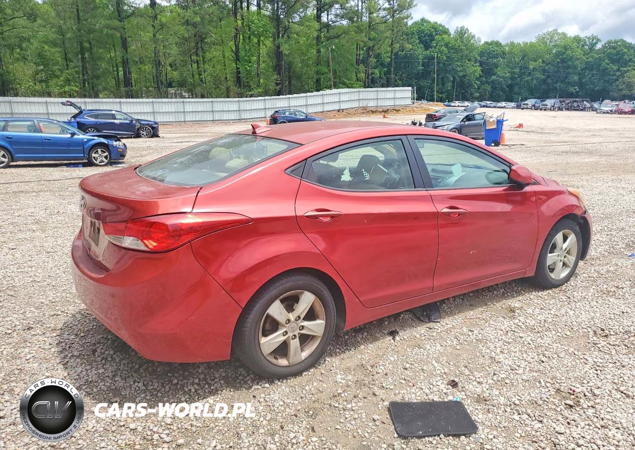 2013 Hyundai Elantra Gls VIN:KMHDH4AE8DU776544 - 3