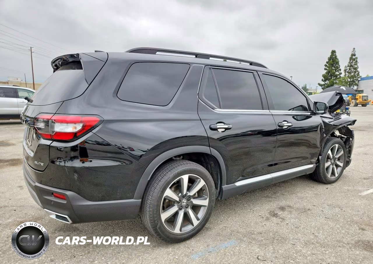 2025 Honda Pilot Elite VIN:5FNYG1H85SB097330 - 3