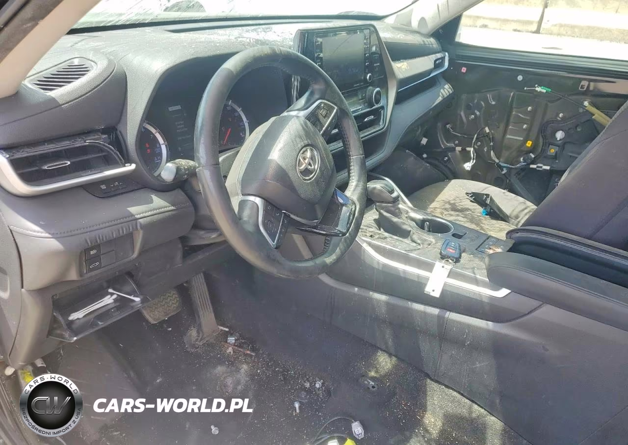 2020 Toyota Highlander Le VIN:5TDBZRBH7LS018079 - 8