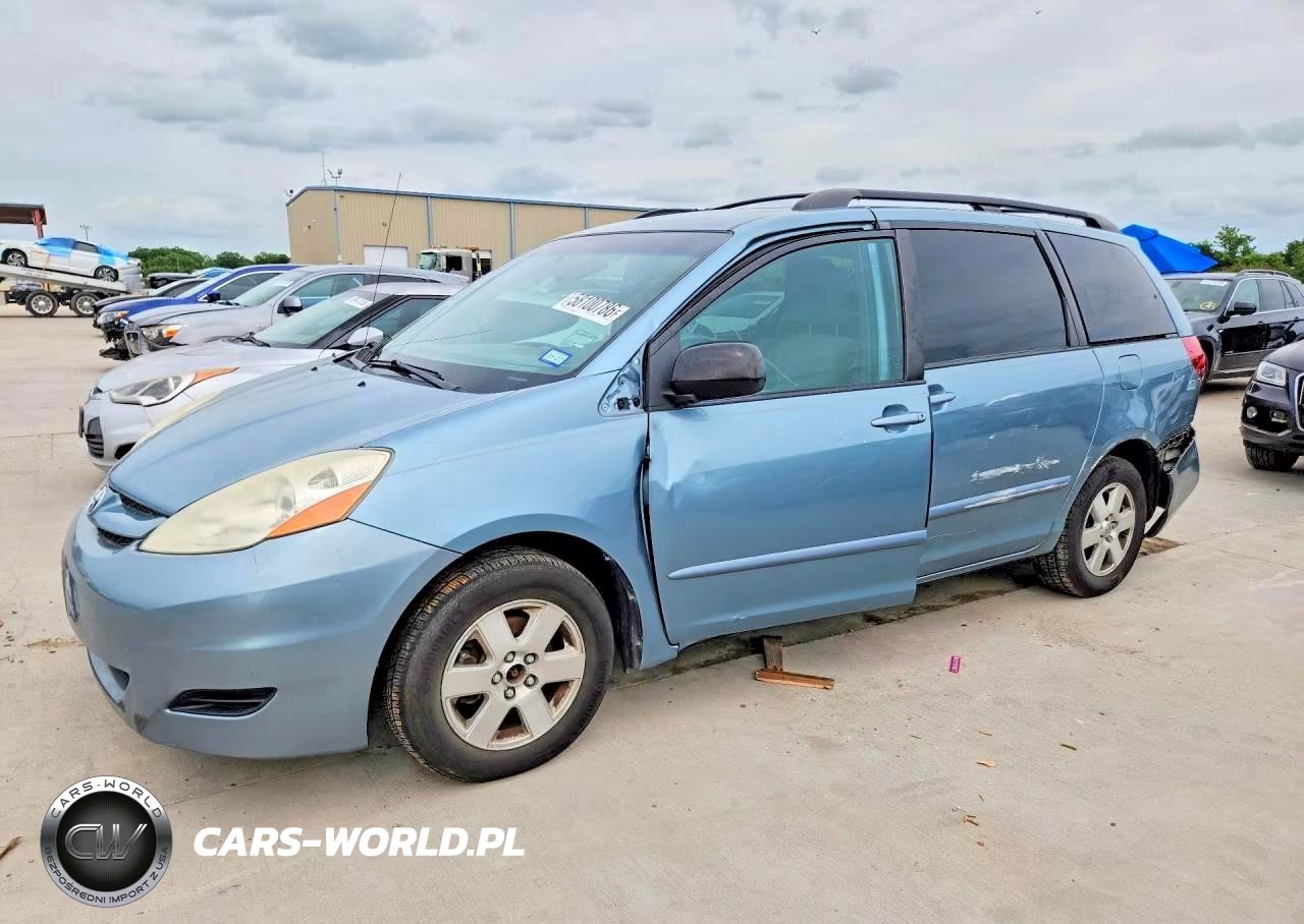 2009 Toyota Sienna Le 7-Passenger