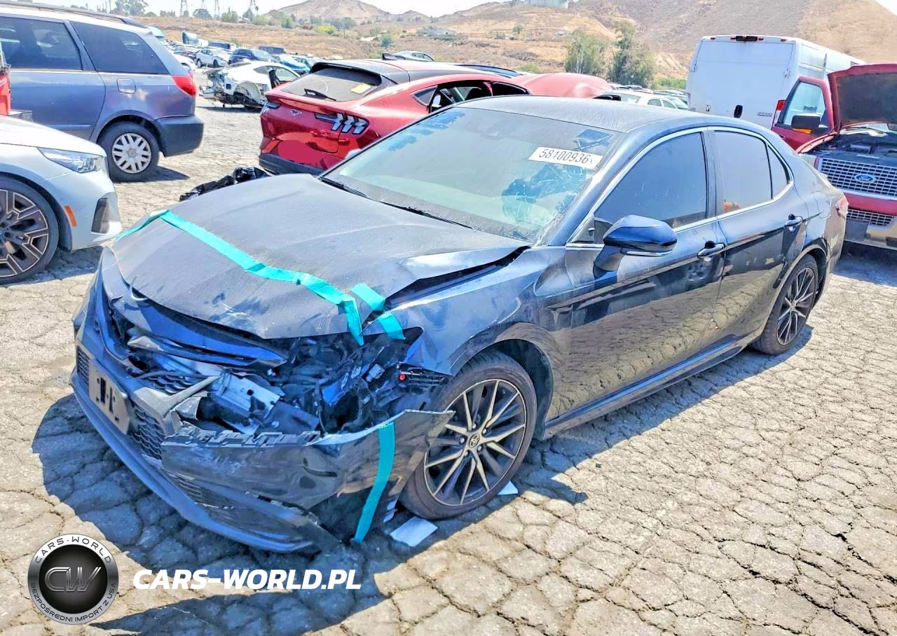 2021 Toyota Camry Se – zdjęcie 1 z 12