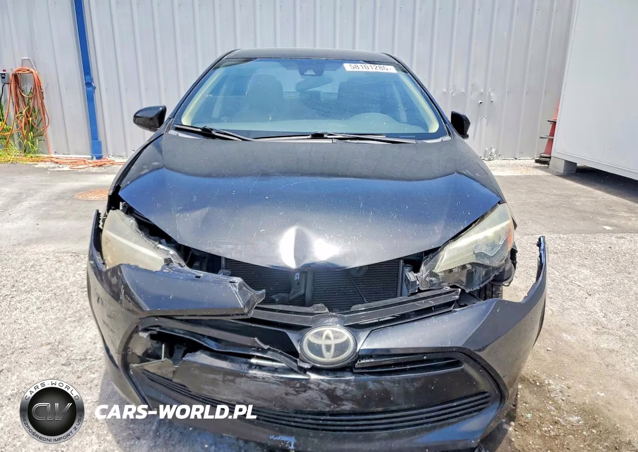 2017 Toyota Corolla Le VIN:2T1BURHEXHC768295 - 5