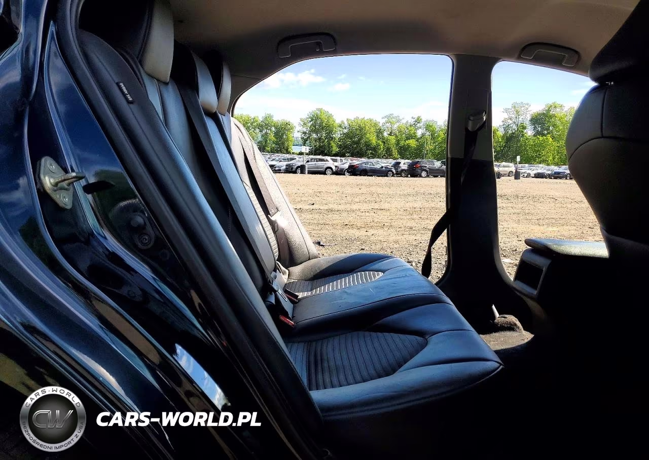 2020 Toyota Camry Se VIN:4T1G11AKXLU869778 - 10