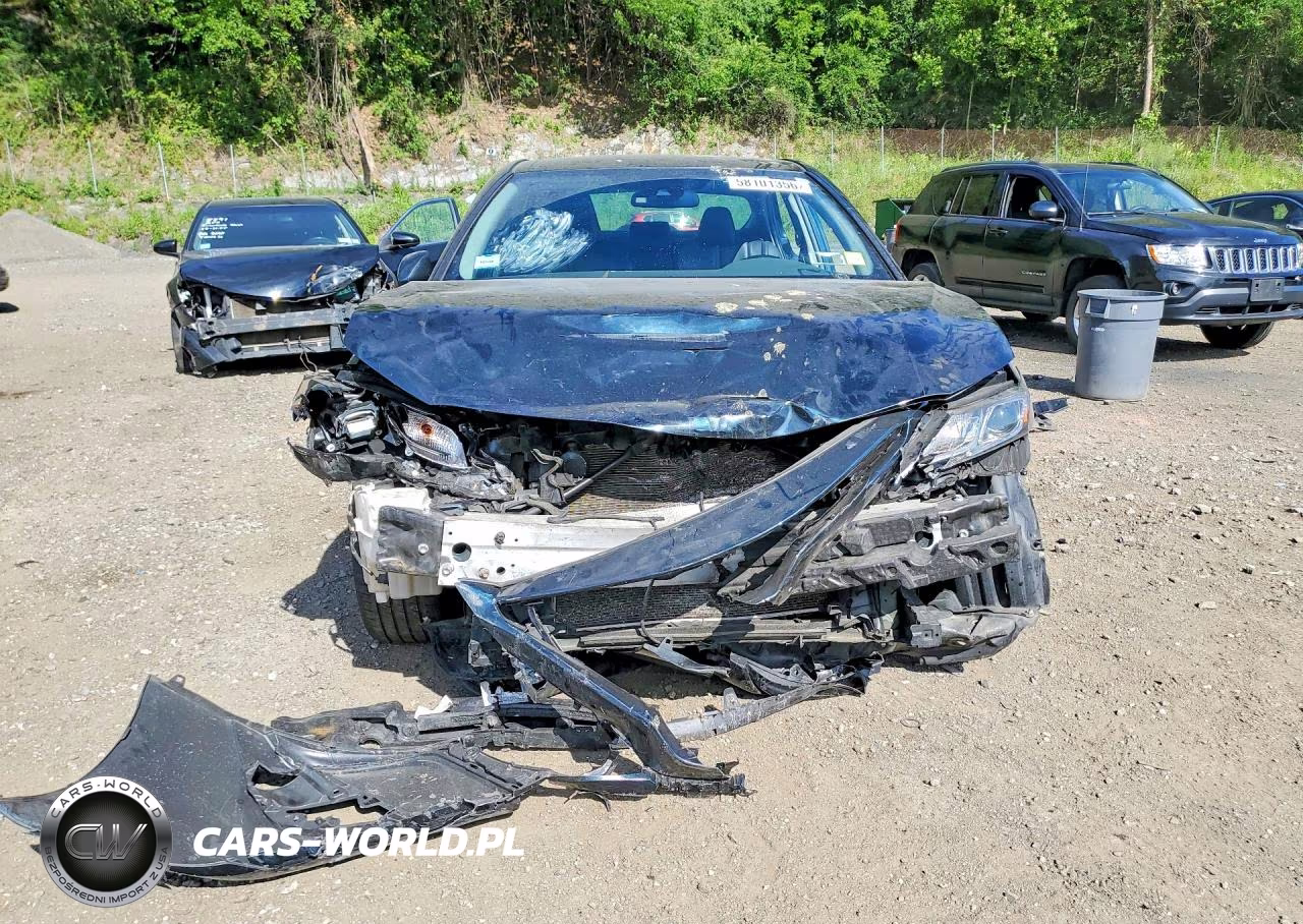 2020 Toyota Camry Se VIN:4T1G11AKXLU869778 - 5