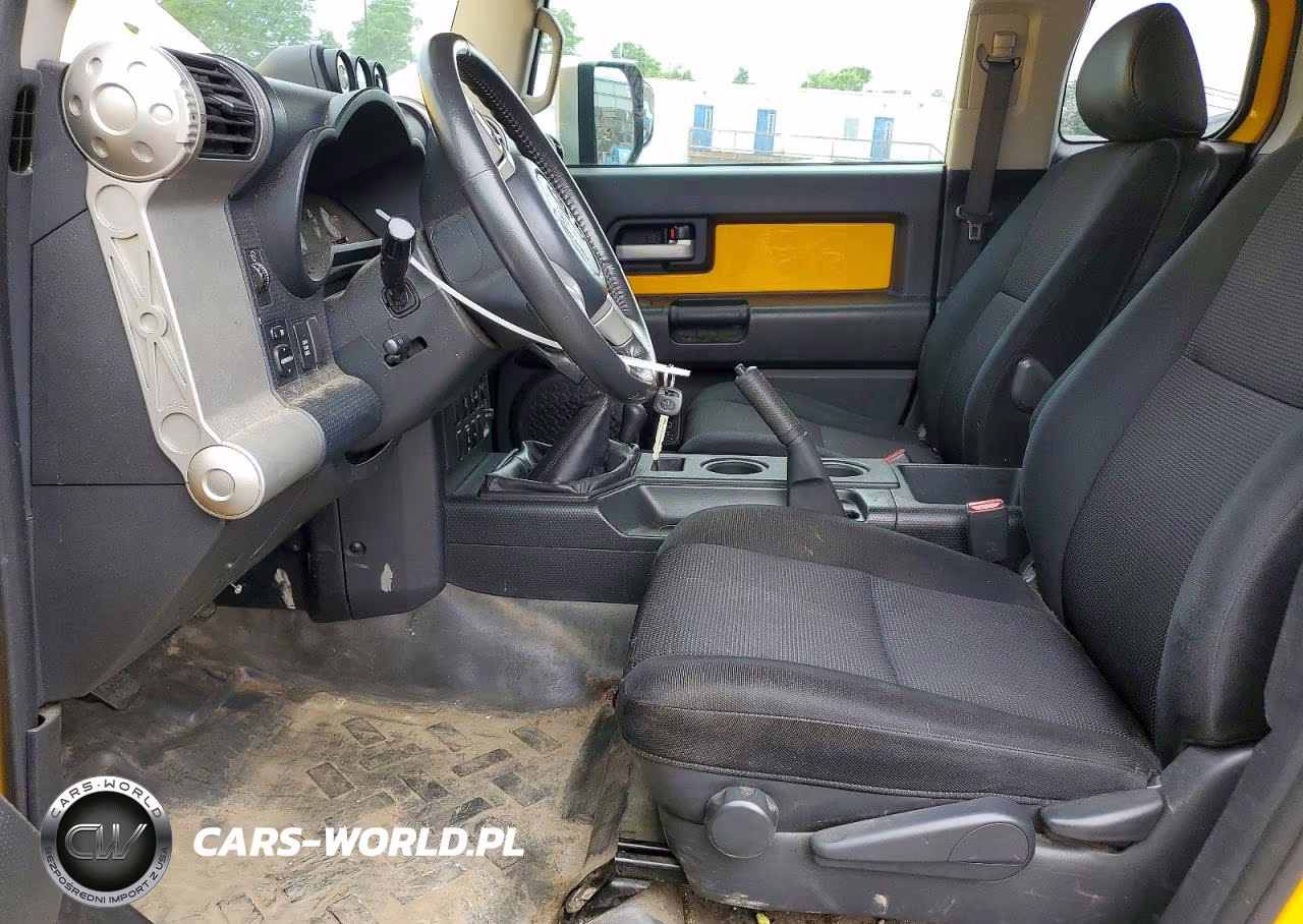 2007 Toyota Fj Cruiser Base VIN:JTEBU11FX70035446 - 7