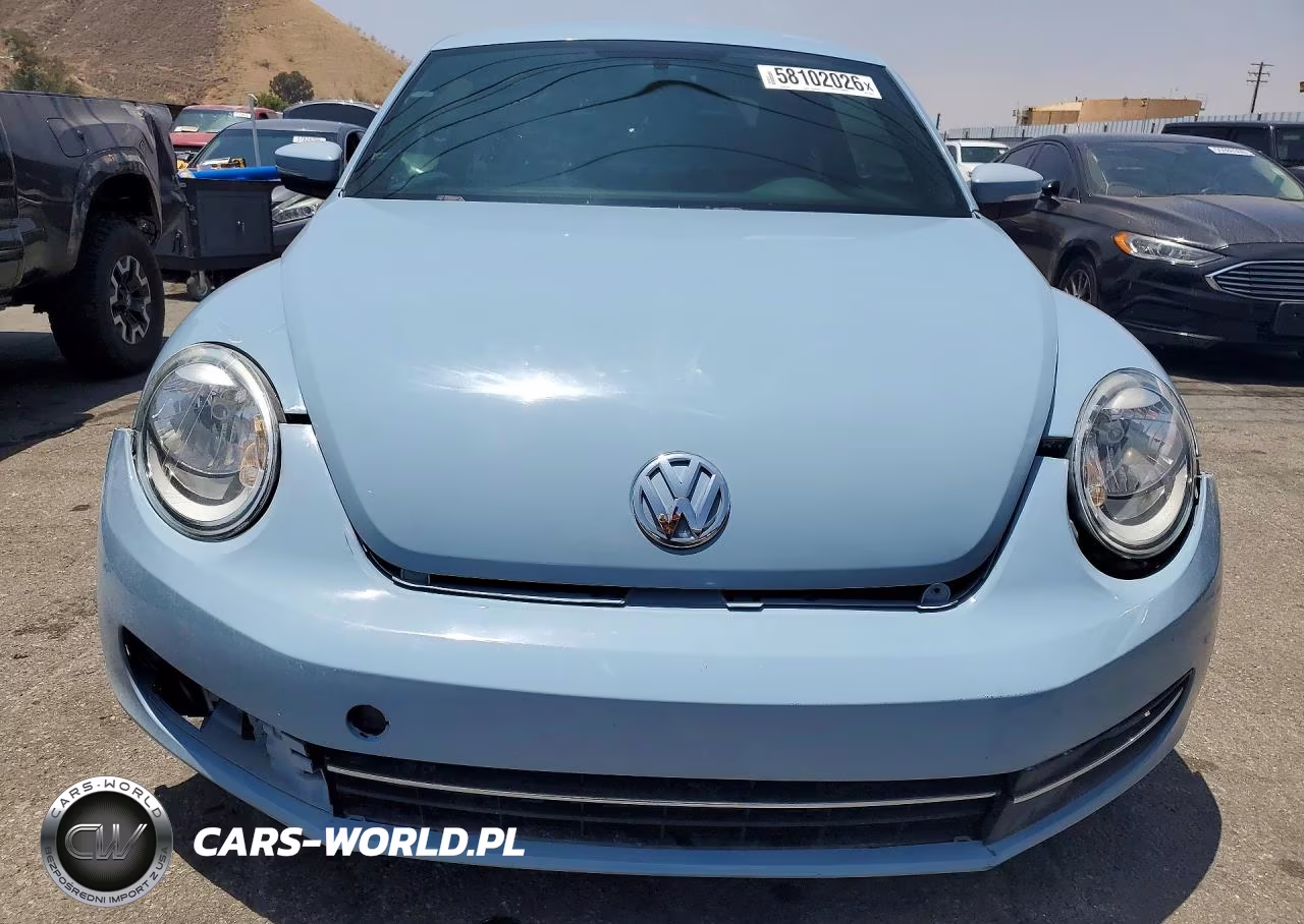 2012 Volkswagen Beetle VIN:3VWHP7AT6CM625453 - 5