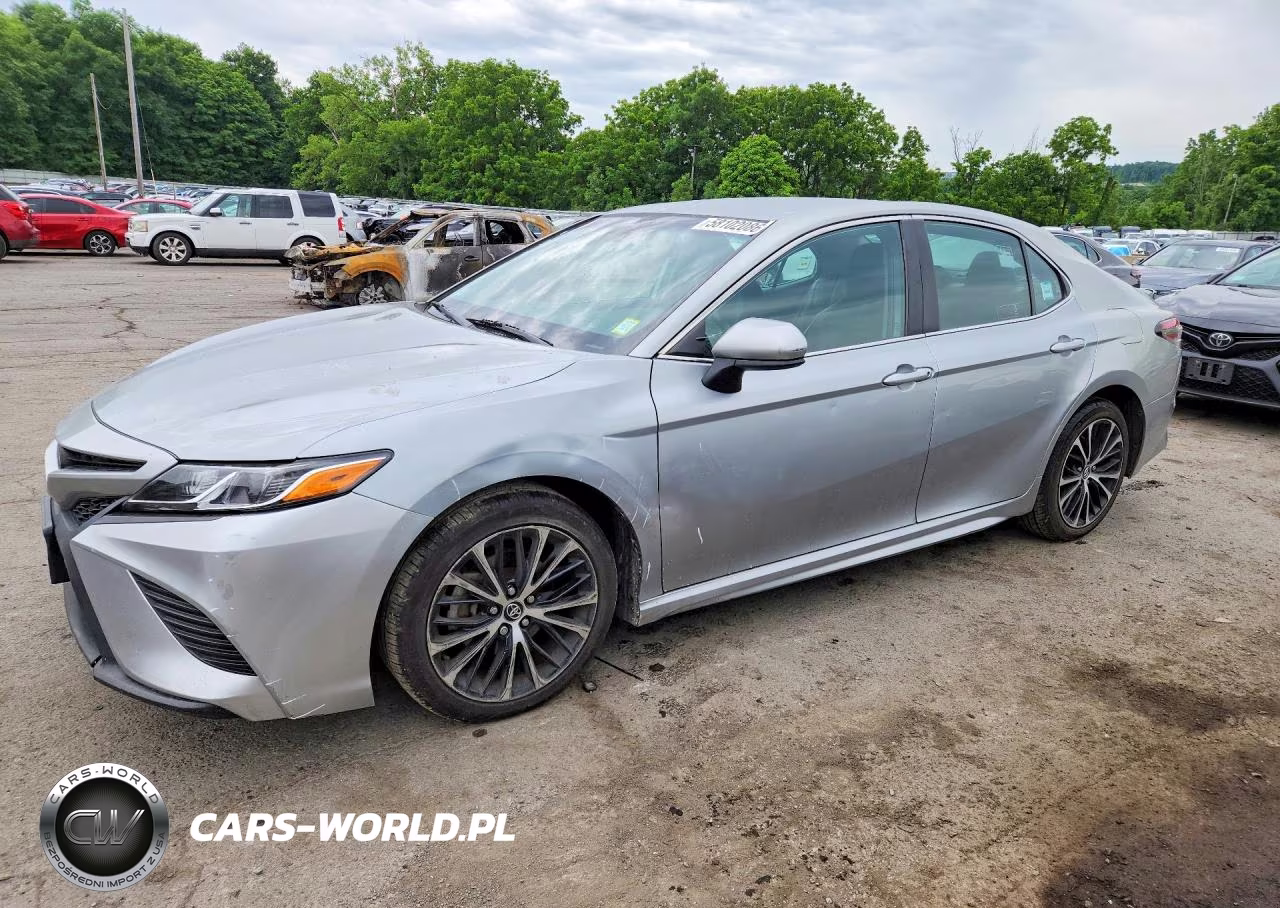 2020 Toyota Camry Se – zdjęcie 1 z 12