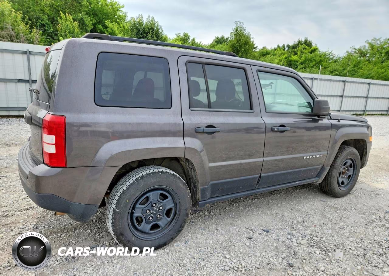 2015 Jeep Patriot Sport VIN:1C4NJPBA2FD203328 - 3