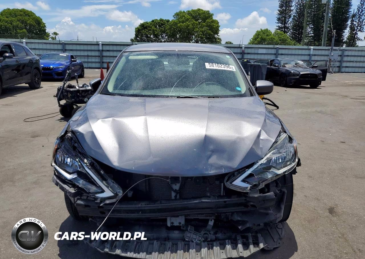 2019 Nissan Sentra S VIN:3N1AB7AP5KY450113 - 5