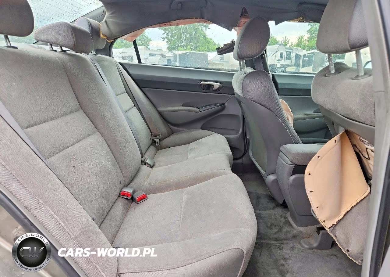 2007 Honda Civic Lx VIN:2HGFA16537H305564 - 10