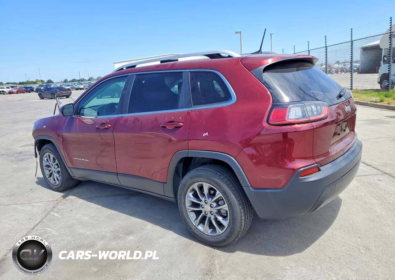 2019 Jeep Cherokee Latitude Plus VIN:1C4PJLLB2KD284804 - 2