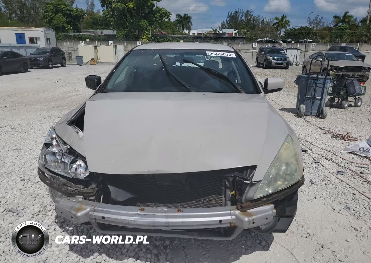 2003 Honda Accord Lx VIN:1HGCM56383A125554 - 5