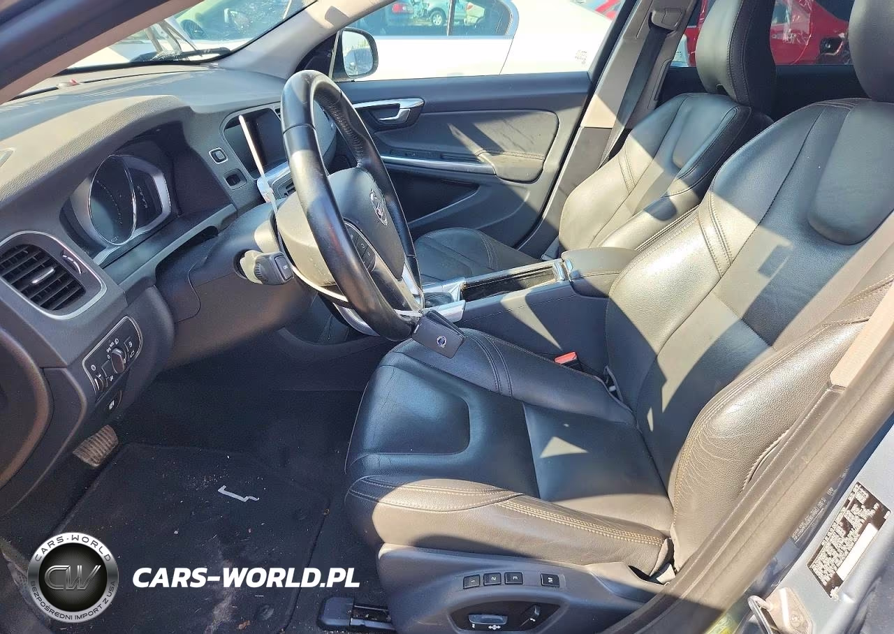 2017 Volvo V60 Cross Country Premier VIN:YV440MWK3H1038360 - 7